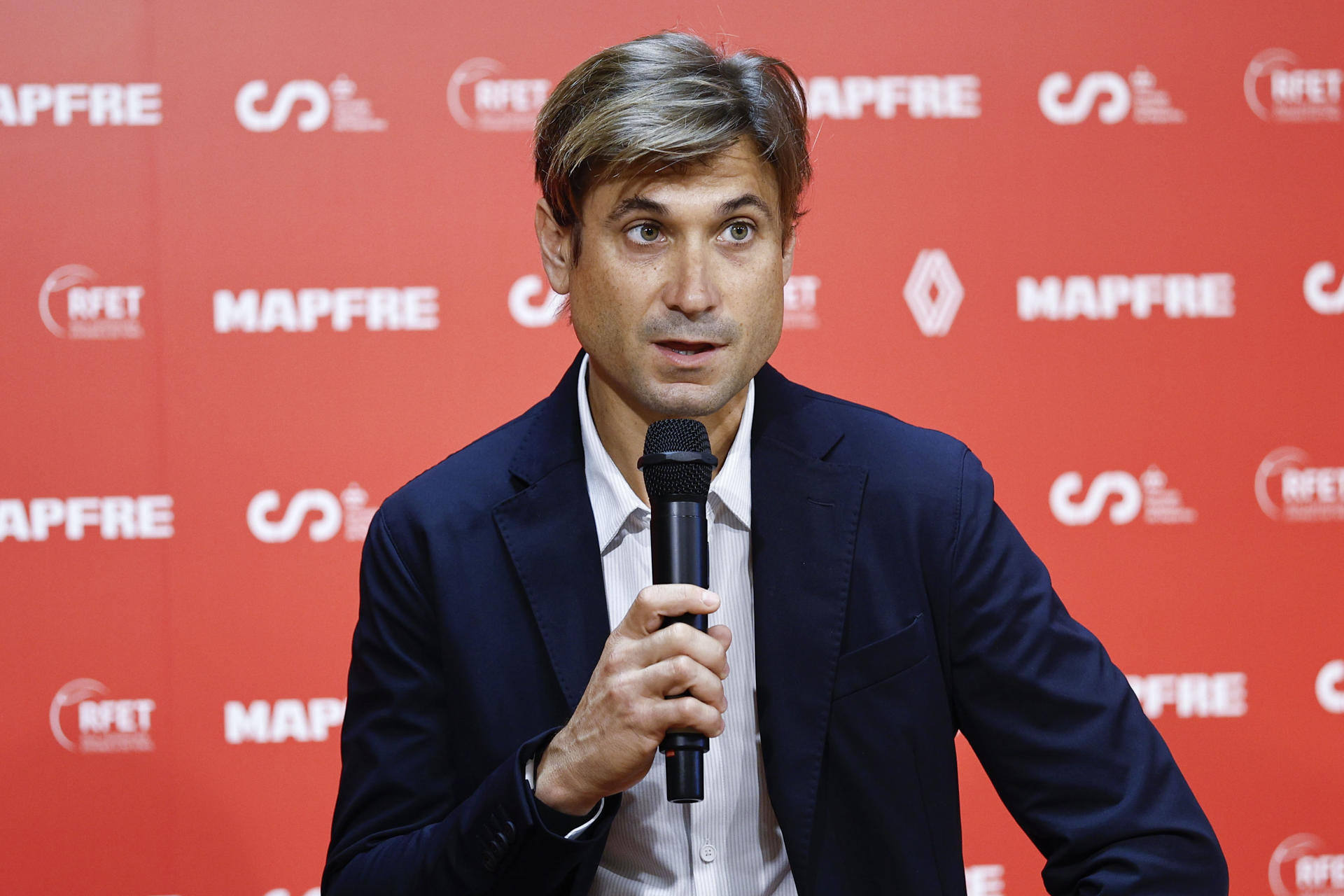 MADRID, 20/10/2025.- El seleccionador nacional de tenis, David Ferrer, anuncia el equipo que disputará la Final a 8 de la Copa Davis del 19 al 23 de noviembre en Bolonia (Italia), este lunes en Madrid. EFE/ Rodrigo Jimenez