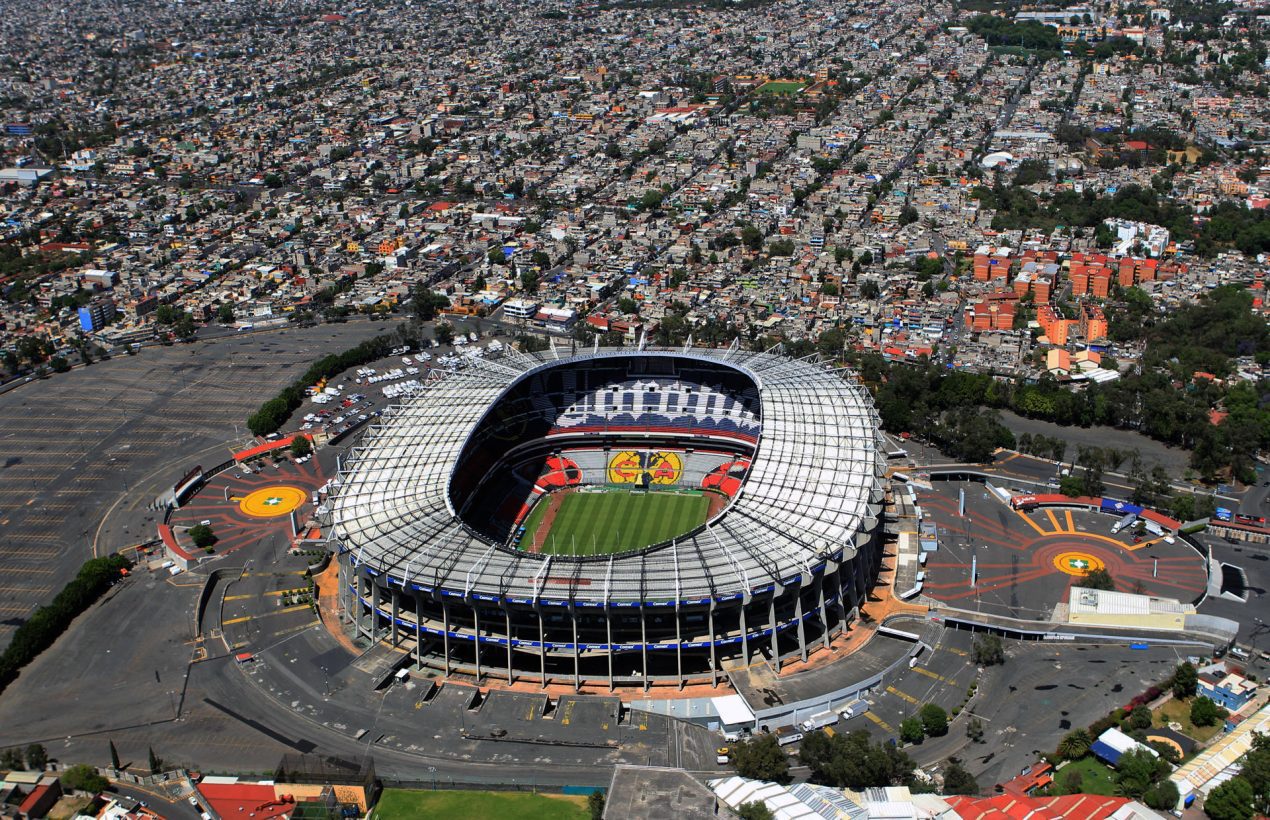 Fotografía de archivo de una vista aérea del estadio Azteca, en la Ciudad de México (México). EFE/ Mario Guzmán