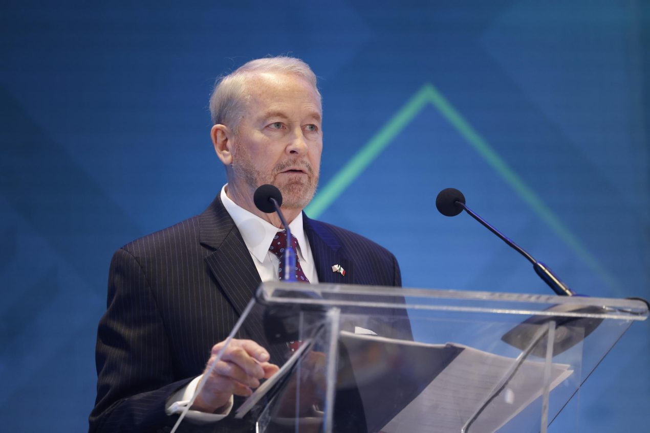 Fotografía de archivo del embajador de Estados Unidos en México, Ronald Johnson, hablando en Ciudad de México (México). EFE/ Sáshenka Gutiérrez