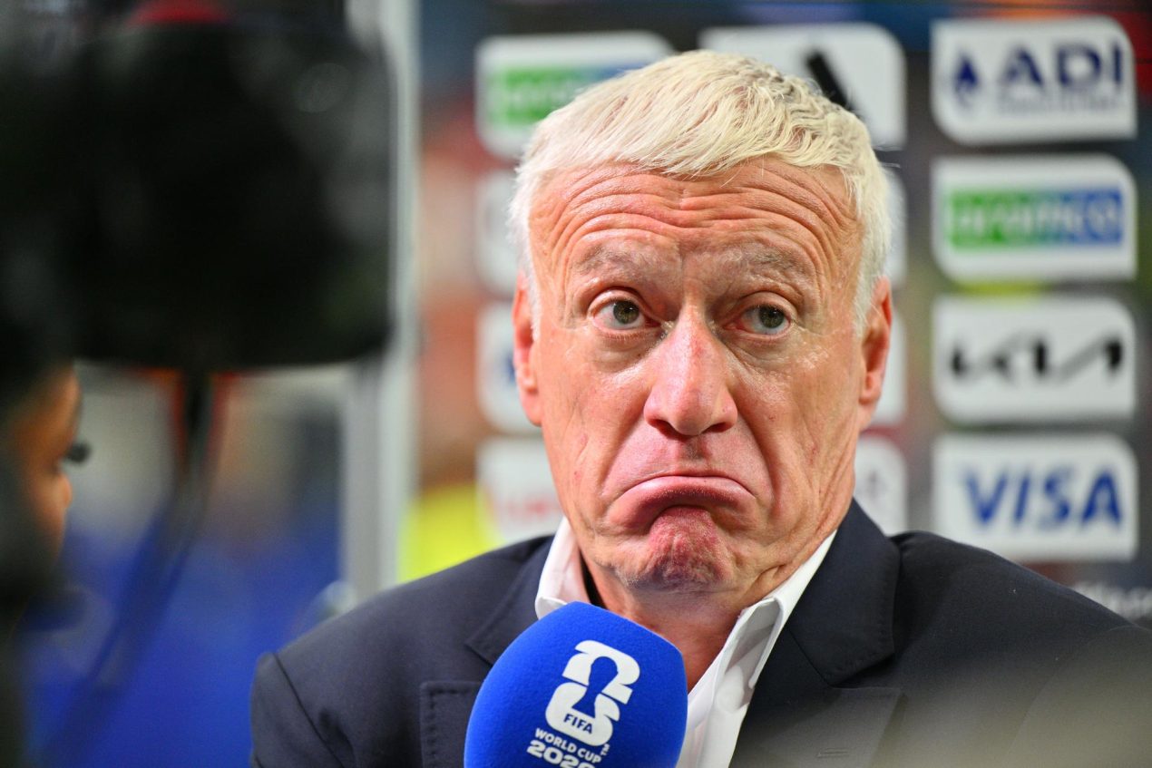 Fotografía del 14 de julio de 2026 en la que se observa al seleccionador de Francia, Didier Deschamps, al ser entrevistado tras perder el partido de semifinales del Mundial 2026 entre Francia y España en Dallas (EE.UU.). EFE/SAM WASSON