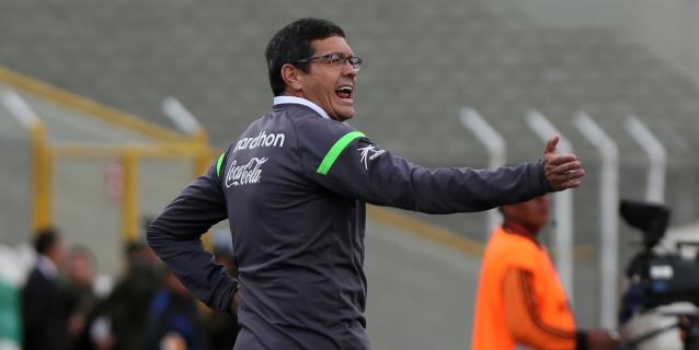 El exseleccionador boliviano Soria deja el The Strongest por malos resultados