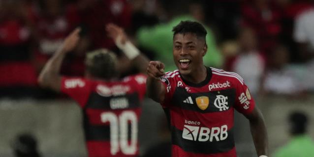 1-0. Bruno Henrique anota el gol de Flamengo para vencer a Olimpia y superar la crisis interna