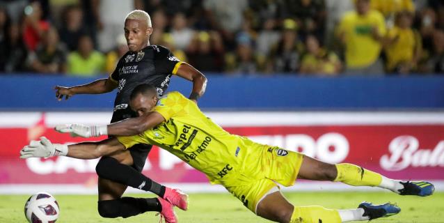 3-0. El CAI golea al Tauro y se corona tricampeón del fútbol panameño