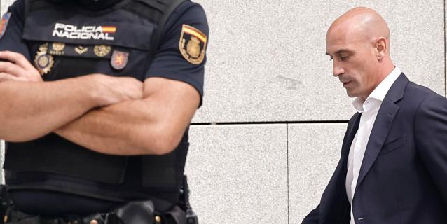 La FIFA “estuvo tentada de imponer sanciones más severas” a Rubiales