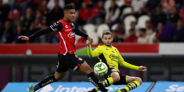 El peruano Anderson Santamaría ficha por el Santos Laguna