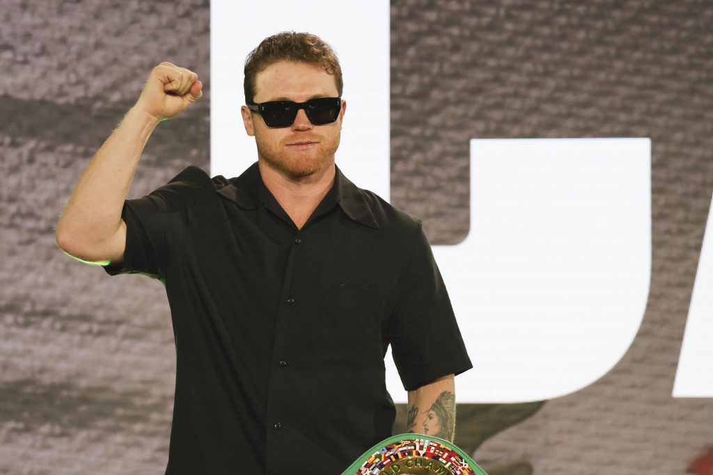 El mexicano Saúl 'Canelo' Álvarez asiste a una rueda de prensa en Nueva York (Estados Unidos). EFE/Octavio Guzmán
