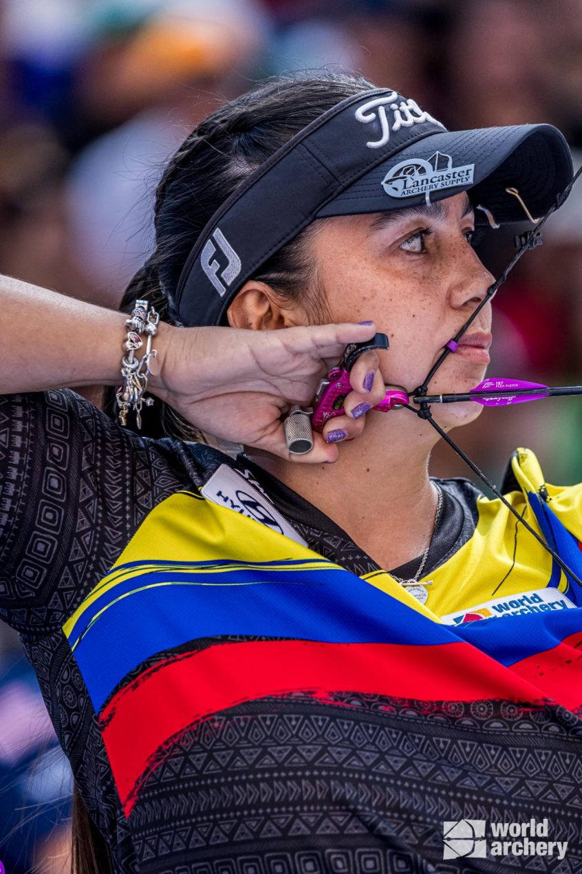 Foto cedida por la Federación de Arqueros de Colombia, en la que puede verse en una imagen de archivo a la tiradora colombiana Sara López. EFE/SOLO USO EDITORIAL/SOLO DISPONIBLE PARA ILUSTRAR LA NOTICIA QUE ACOMPAÑA (CRÉDITO OBLIGATORIO) 