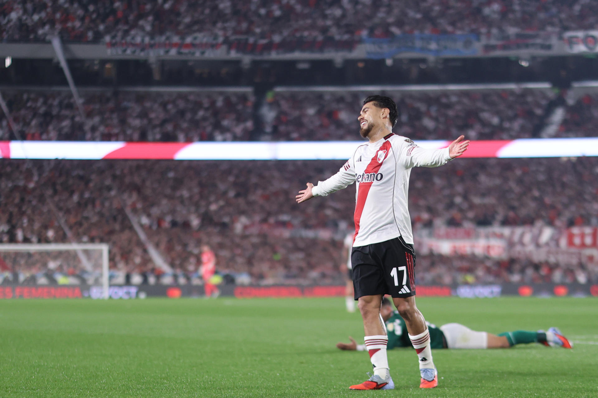 Paulo Díaz de River Plate reacciona durante un partido de cuartos de final de la Copa Libertadores. EFE/ Juan Ignacio Roncoroni