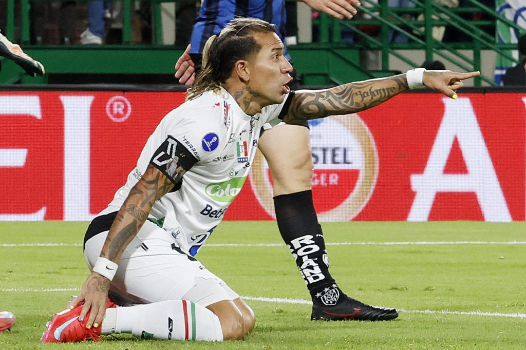 Dayro Moreno, delantero colombiano del Once Caldas. EFE/Mauricio Dueñas Castañeda
