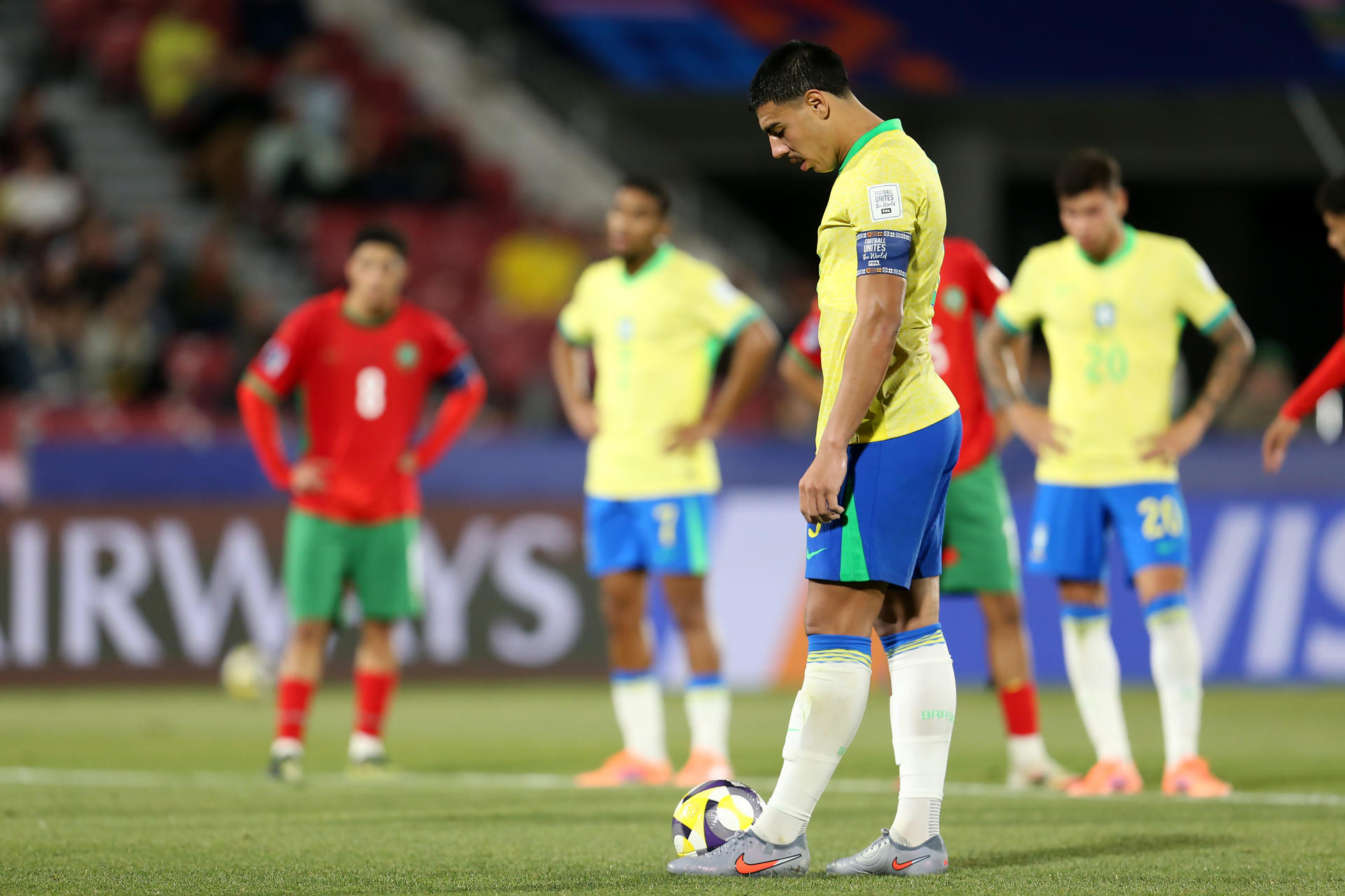 Iago Teodoro de Brasil se prepara para cobrar un penal este miércoles, en un partido de la Copa Mundial Sub-20. EFE/ Ailen Diaz