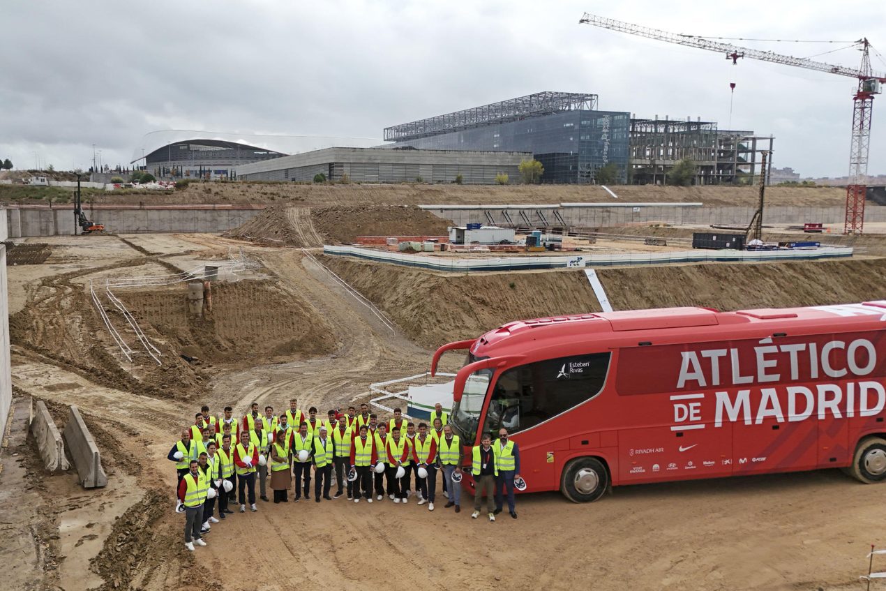 Imagen de la visita del Atlético de Madrid a la Ciudad del Deporte. EFE/Atlético de Madrid.