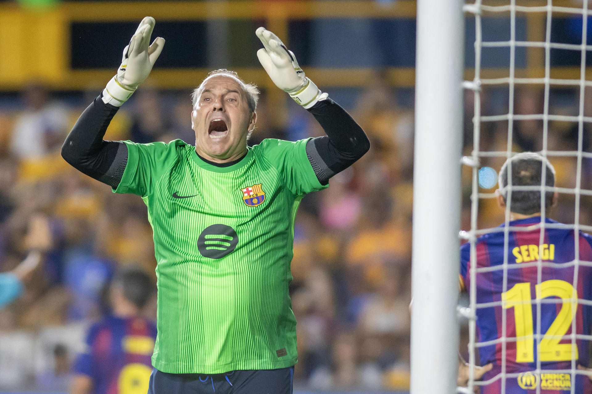 Jesús Angoy, el pasado 31 de agosto, durante un partido de Leyendas entre Tigres y Barcelona disputado en el estadio Universitario de Monterrey (México). EFE/ Miguel Sierra