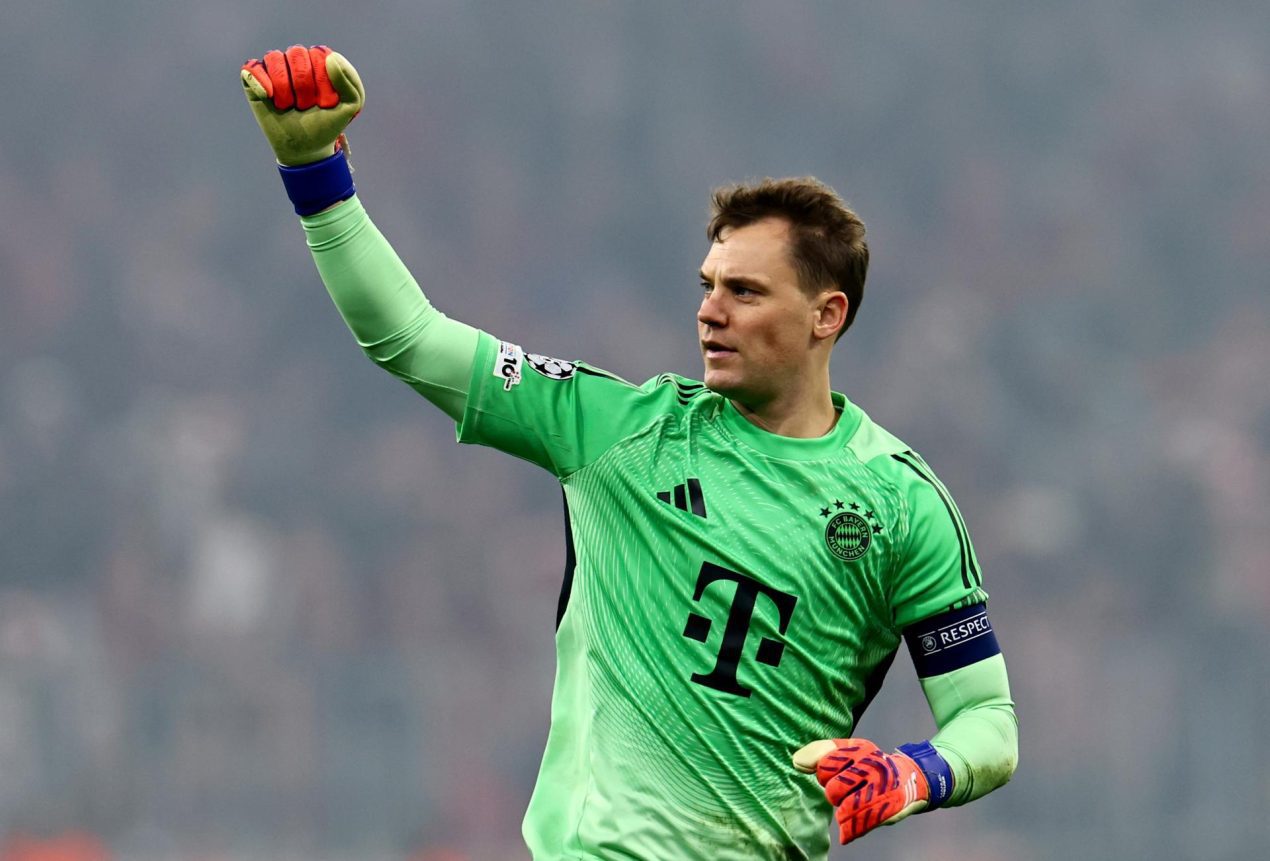 El portero del Bayern Manuel Neuer celebra uno de los goles de la remontada de su equipo durante el partido de la UEFA Champions League que han jugado FC Bayern Munich y Sporting CP, en Múnich, Alemania. EFE/EPA/ANNA SZILAGYI 