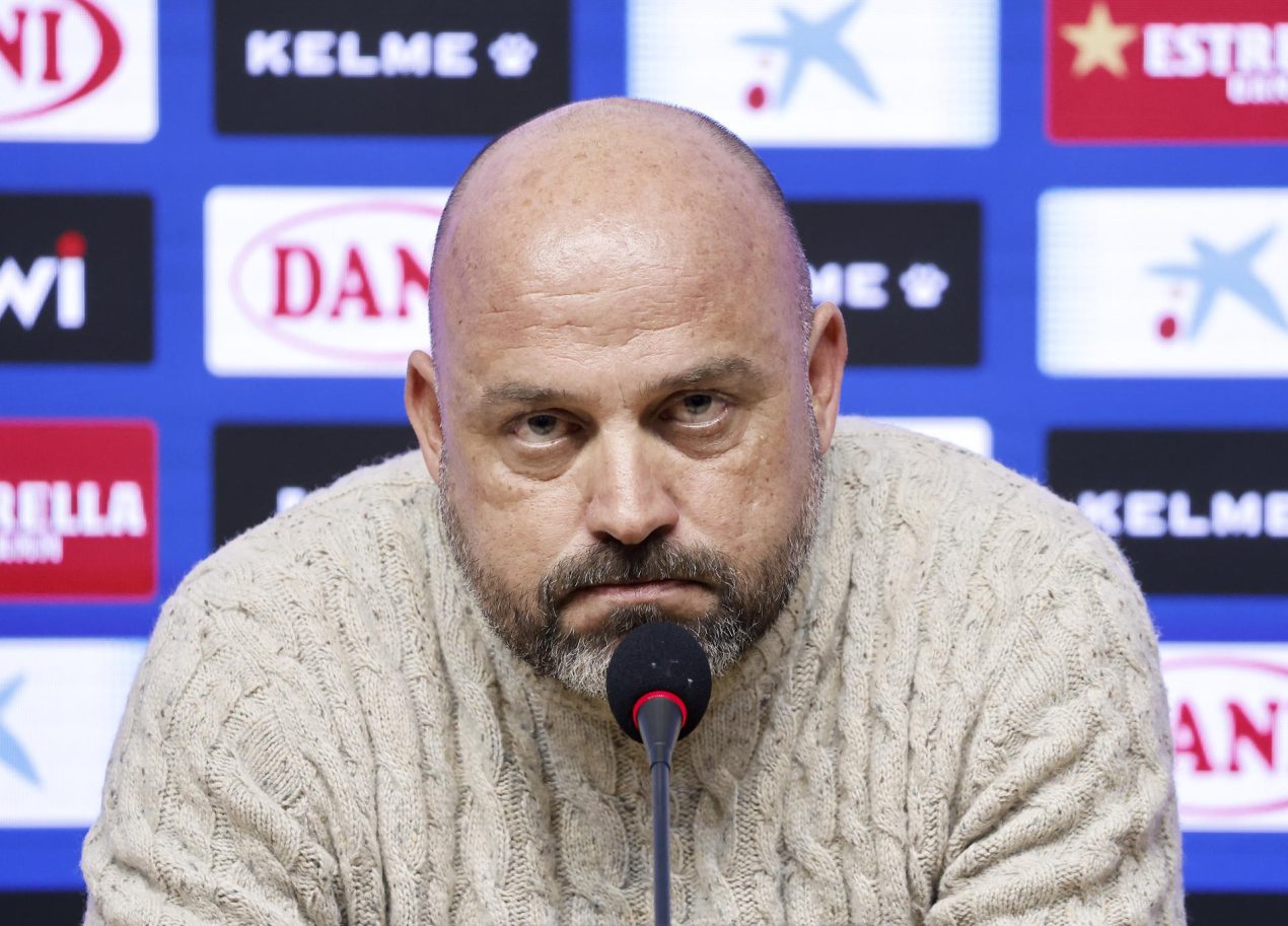 El entrenador del RCD Espanyol de Barcelona, Manolo González, durante la rueda de prensa ofrecida de cara al partido de la Liga que jugarán contra el FC Barcelona. EFE/ Andreu Dalmau 