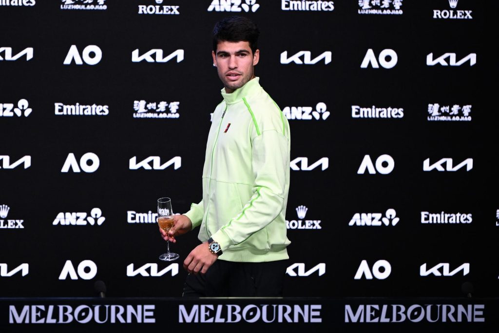 Carlos Alcaraz en sala de prensa en Melbourne (Australia). EFE/EPA/JOEL CARRETT AUSTRALIA AND NEW ZEALAND OUT
