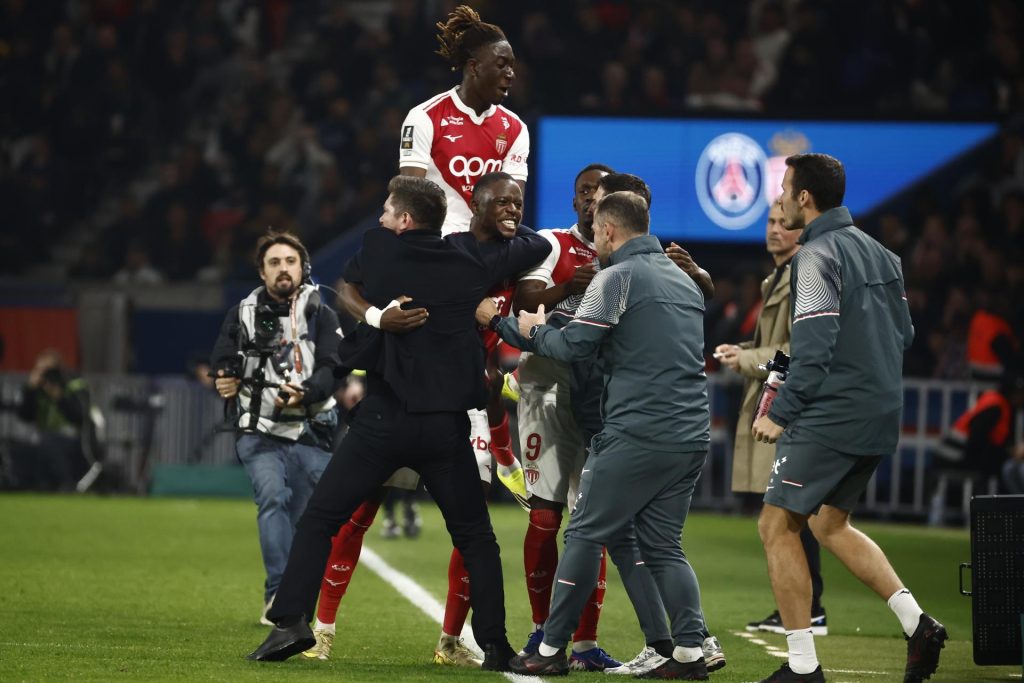 Los jugadores del Mónaco celebran el 1-3. EFE/EPA/CHRISTOPHE PETIT TESSON