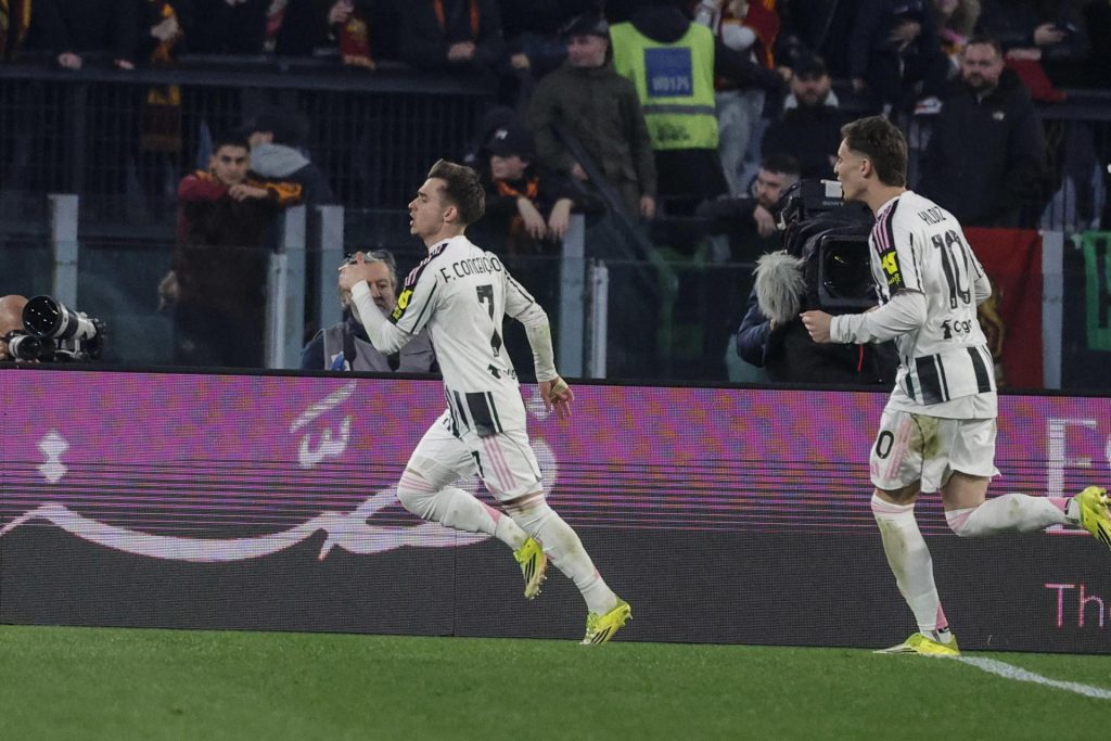 El jugador del Juventus Francisco Fernandes da Conceicao celebra el 1- 1 durante el partido de la Serie A que han jugado AS Roma y Juventus FC en el Olímpico stadium de Roma, Italia. EFE/EPA/GIUSEPPE LAMI
