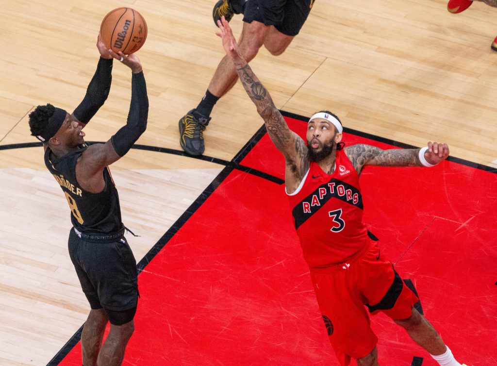 NBA: 93-89: Los Raptors dejan a cero a los Cavaliers en casa y empatan la serie 2-2