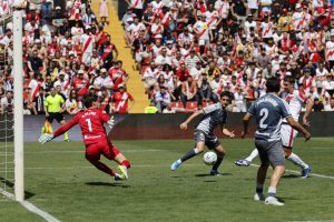 3-3. El Rayo se sobrepone a la Real Sociedad y al VAR