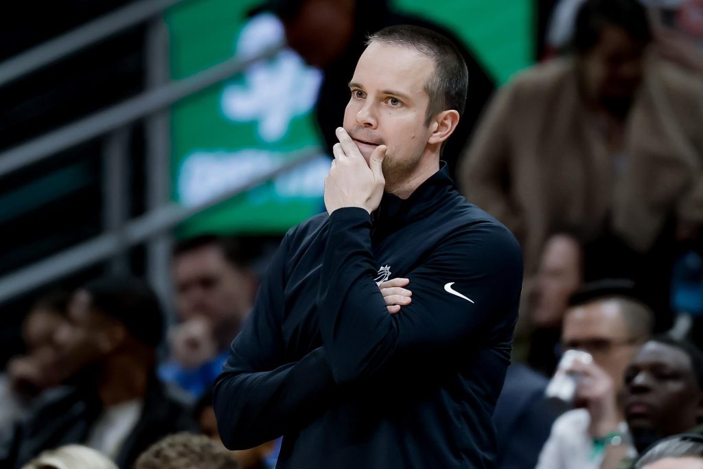 El entrenador de los Phoenix Suns, Jordan Ott. EFE/EPA/ERIK S. LESSER