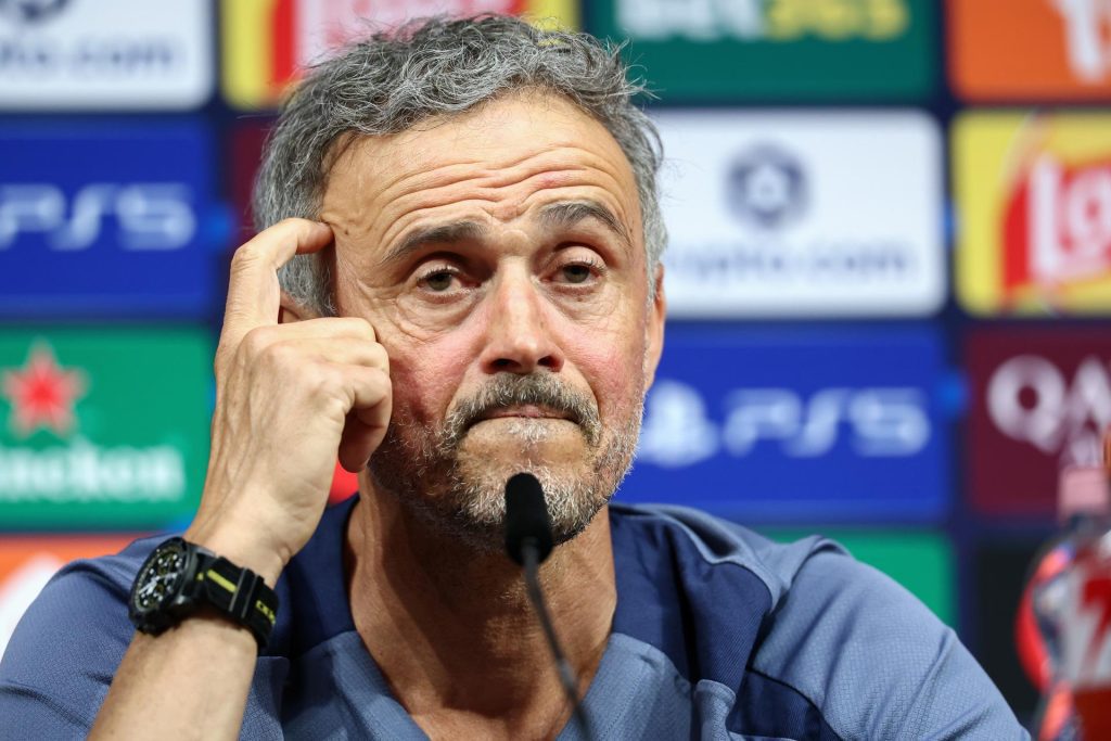 El entrenador del PSG Luis Enrique en la Conferencia de Prensa previa a la final de la Liga de Campeones contra el Arsenal EFE/EPA/FRANCK FIFE / POOL
