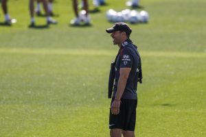 Simeone charló con Almada: “Esperamos que haga un partido con la jerarquía que tiene”