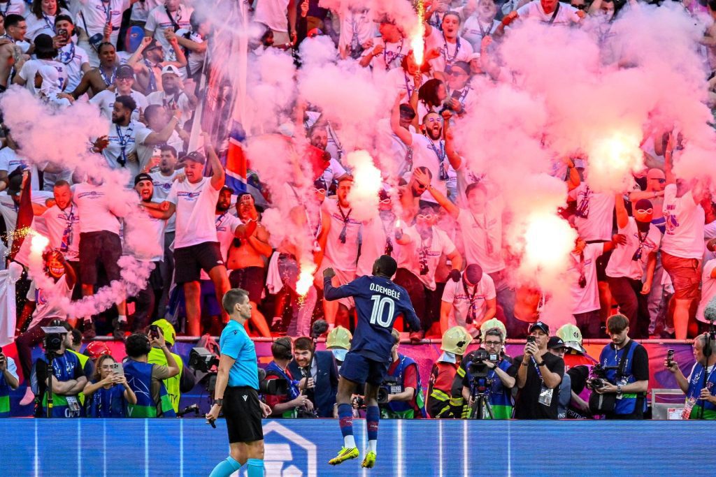 Ousmane Dembele durante el partido Final de la Liga de Campeones UEFA entre Paris Saint-Germain y Arsenal en el estadio Puskas Arena en Budapest, Hungría. EFE/EPA/Robert Hegedus
