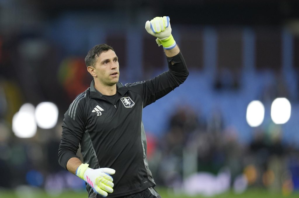 El argentino Emiliano Martínez, guardameta del Aston Villa. EFE/EPA/TIM KEETON