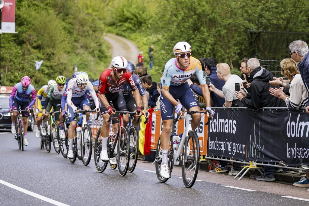 Fotografía del pasado 19 de abril, en la que puede verse al ciclista italiano Marco Frigo (NSN), durante una prueba. EFE/VINCENT JANNINK